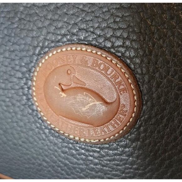 Dooney & Bourke Vintage Equestrian Shoulder Bag AWL Black & Brown 80s-90s - Picture 9 of 12